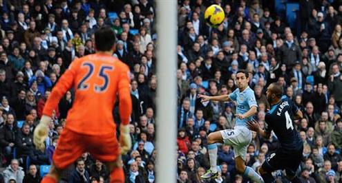 خيسوس نافاس: سنقاتل حتى النهاية ضد برشلونة في دوري الأبطال